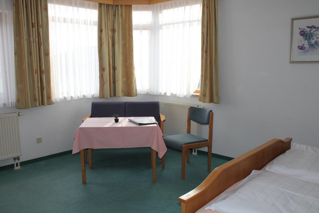 Hotel Garni Vogelsang Бад-Фюссинг Номер фото