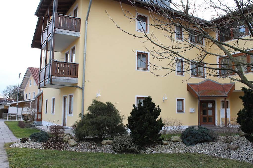 Hotel Garni Vogelsang Бад-Фюссинг Экстерьер фото
